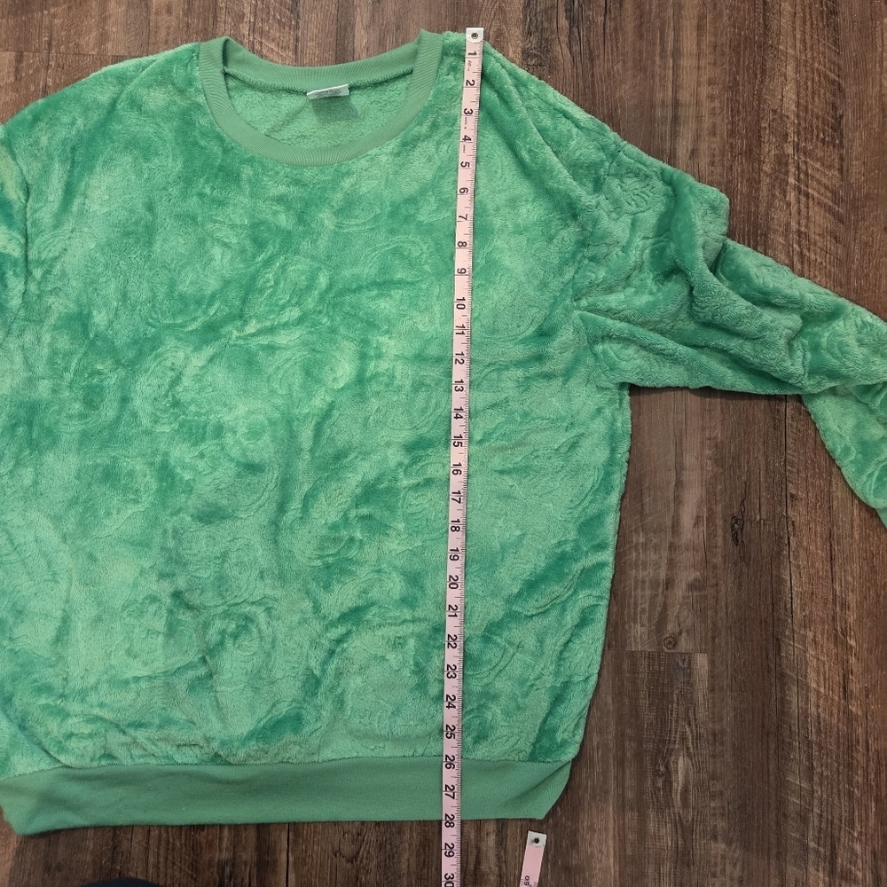 The Grinch Green Plush Fuzzy Sweatshirt Dr. Seuss Junior XL (15-17) Christmas - Picture 9 of 10